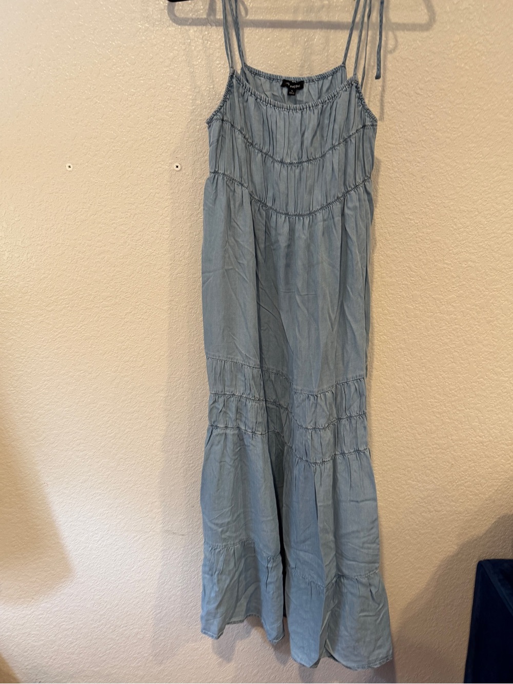 Blu Pepper Light Blue Chambray Tiered Maxi with Tie Straps LIKE NEW SIZE L - Picture 2 of 12